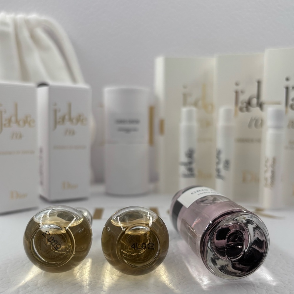 NWT Dior J’Adore Gris Dior deluxe mini pouch 7 pcs luxury travel gift bundle - Picture 4 of 5